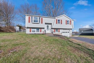 80 Sunrise Hill, Meriden, CT 06451
