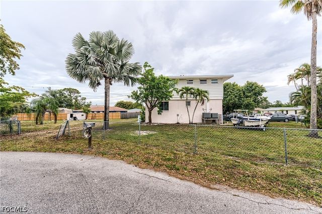16910 -16912 Juanita AVE, Fort Myers, FL 33908