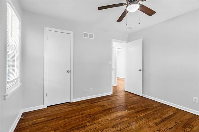 5222 NE 44th Street, Kansas City, MO 64117