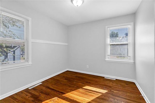 5222 NE 44th Street, Kansas City, MO 64117