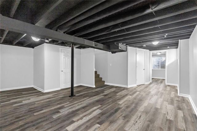 5222 NE 44th Street, Kansas City, MO 64117