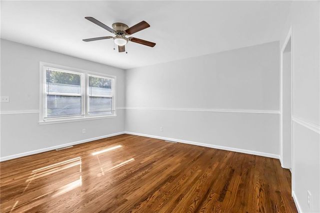 5222 NE 44th Street, Kansas City, MO 64117