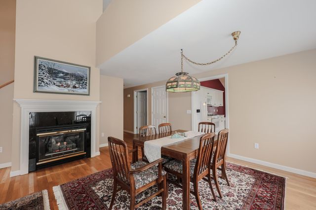 49 Drakes Landing, Hampton, NH 03842