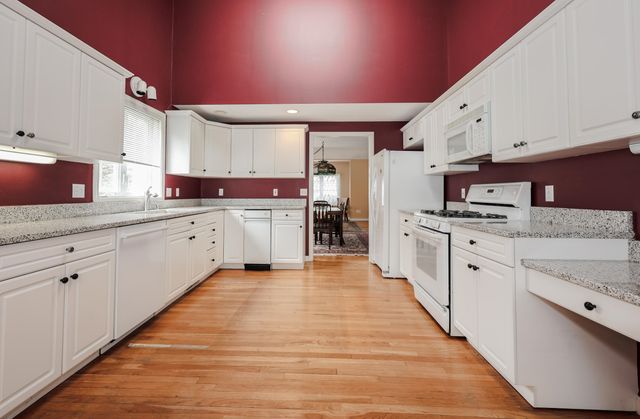 49 Drakes Landing, Hampton, NH 03842
