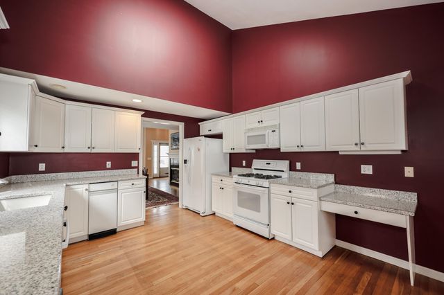 49 Drakes Landing, Hampton, NH 03842