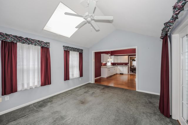 49 Drakes Landing, Hampton, NH 03842