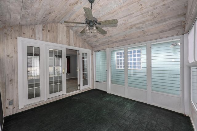 49 Drakes Landing, Hampton, NH 03842