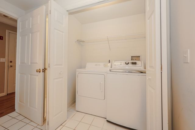 49 Drakes Landing, Hampton, NH 03842