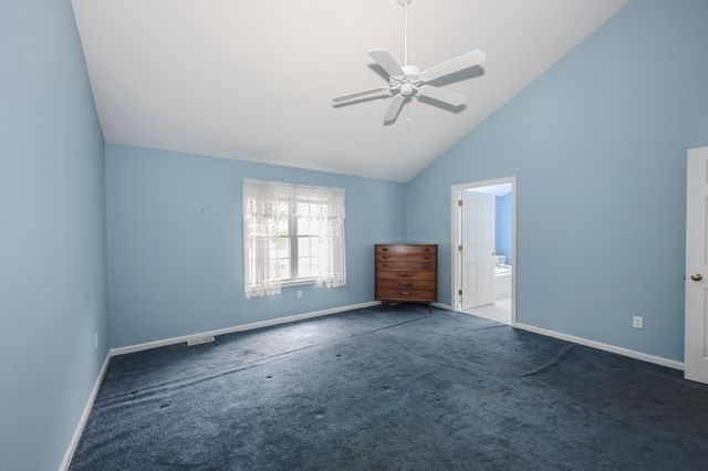 49 Drakes Landing, Hampton, NH 03842