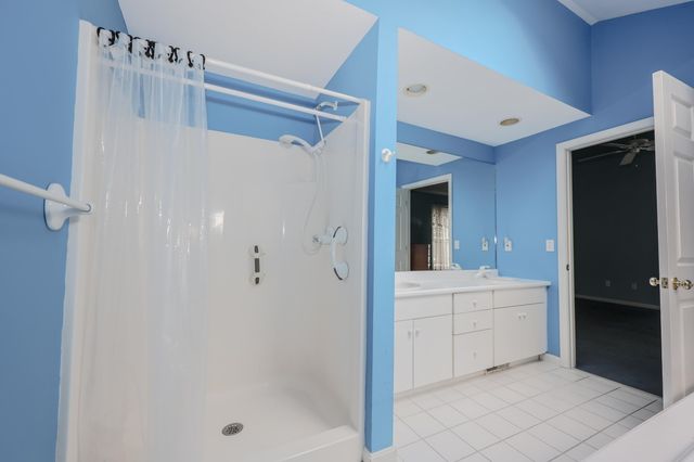 49 Drakes Landing, Hampton, NH 03842