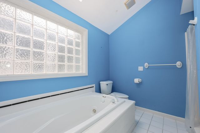 49 Drakes Landing, Hampton, NH 03842