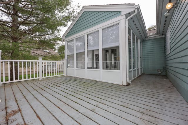 49 Drakes Landing, Hampton, NH 03842