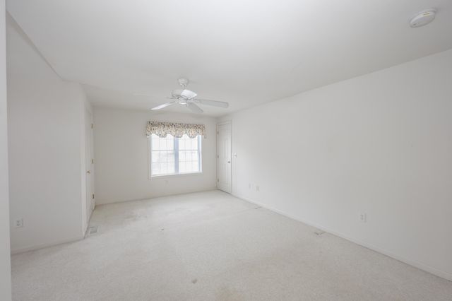 49 Drakes Landing, Hampton, NH 03842
