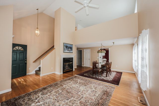 49 Drakes Landing, Hampton, NH 03842