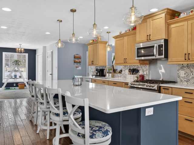 235 HOWARDSVILLE RD, Staunton, VA 24401