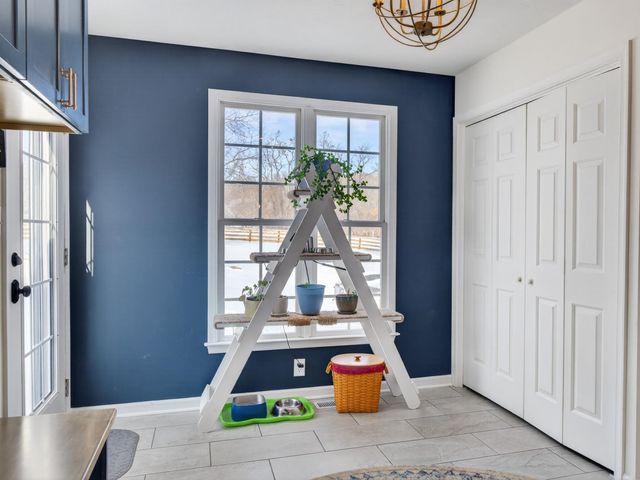 235 HOWARDSVILLE RD, Staunton, VA 24401