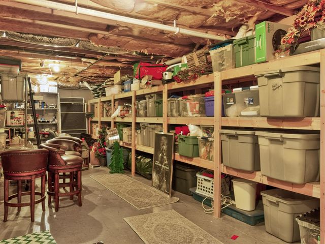 235 HOWARDSVILLE RD, Staunton, VA 24401