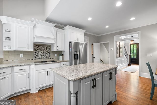 275 Woodbury Way, Alpharetta, GA 30022