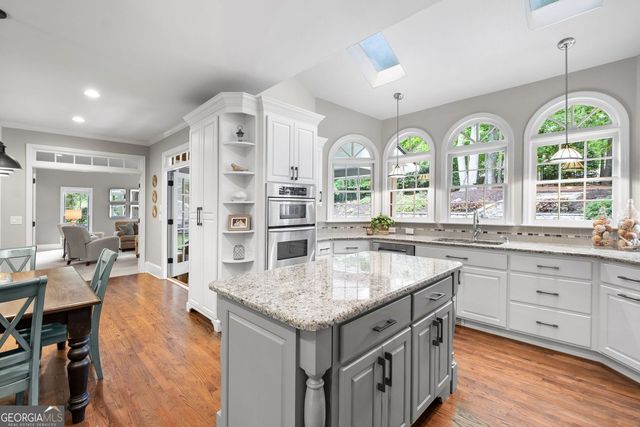 275 Woodbury Way, Alpharetta, GA 30022