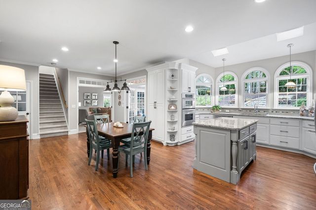 275 Woodbury Way, Alpharetta, GA 30022