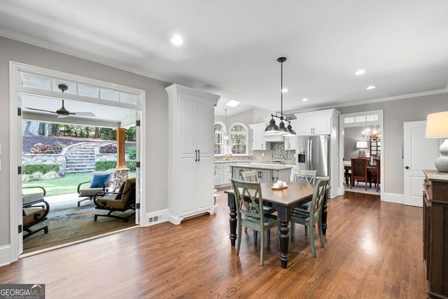 275 Woodbury Way, Alpharetta, GA 30022