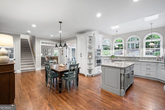 275 Woodbury Way, Alpharetta, GA 30022