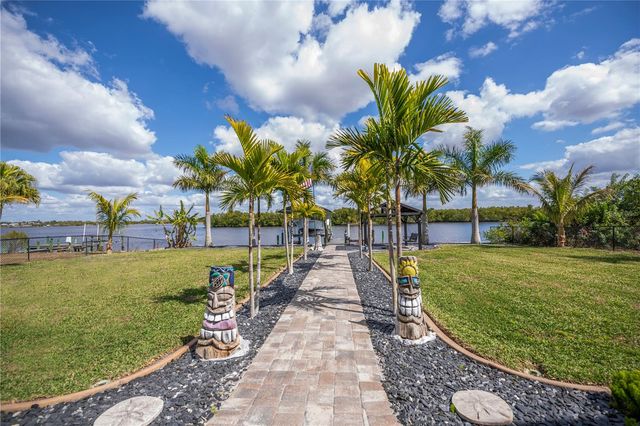 2424 HARBOUR DRIVE, Punta Gorda, FL 33983