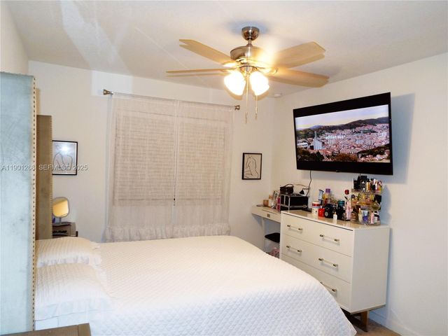 2363 SE 11th Street, Homestead, FL 33035