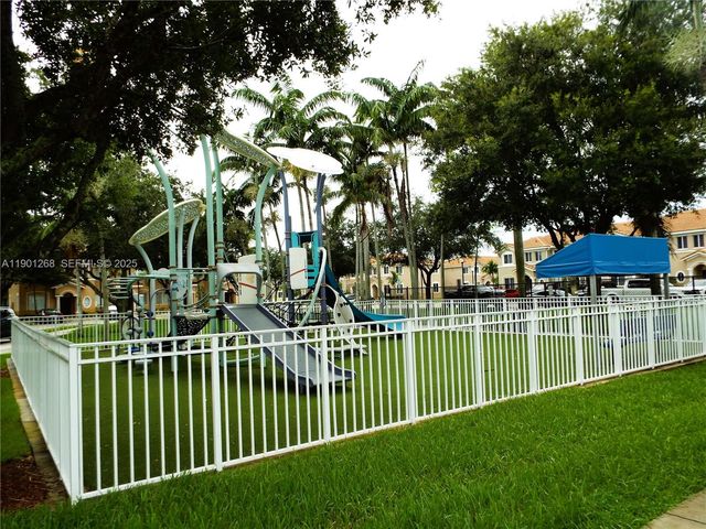 2363 SE 11th Street, Homestead, FL 33035