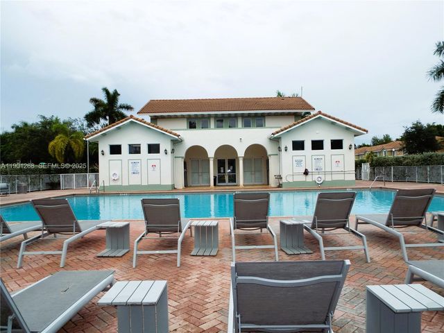2363 SE 11th Street, Homestead, FL 33035