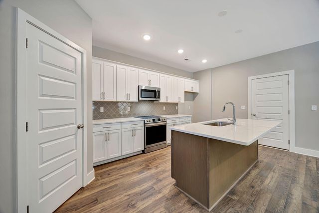 1616 Cotton Way, Chattanooga, TN 37404