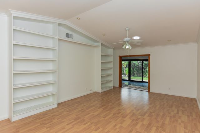 2641 W Gately Drive W 1702, West Palm Beach, FL 33415