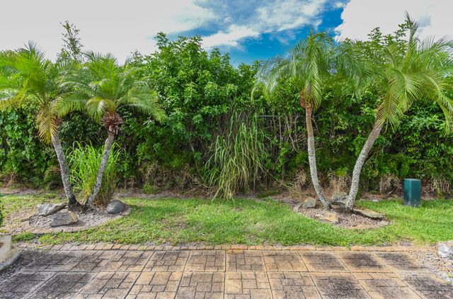 2641 W Gately Drive W 1702, West Palm Beach, FL 33415