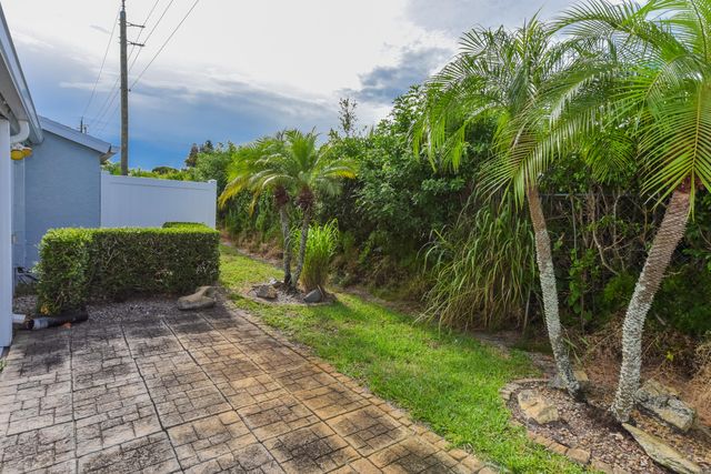 2641 W Gately Drive W 1702, West Palm Beach, FL 33415