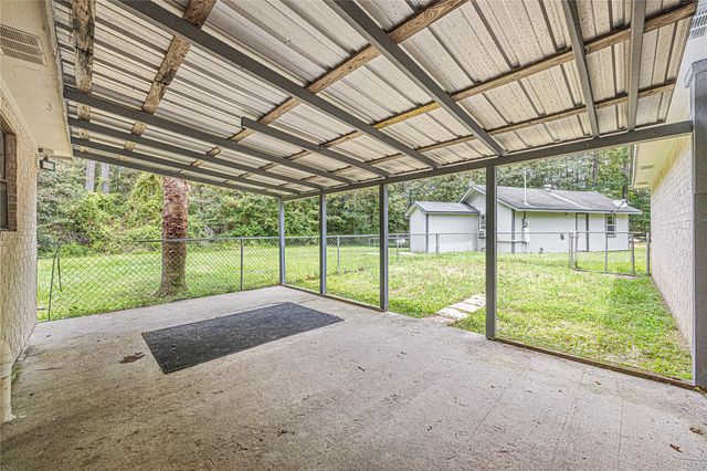 394 County Road 3378, Cleveland, TX 77327
