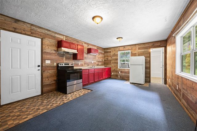 394 County Road 3378, Cleveland, TX 77327