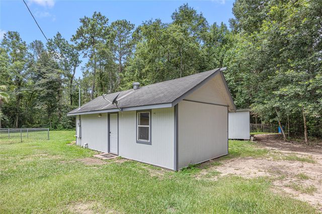 394 County Road 3378, Cleveland, TX 77327