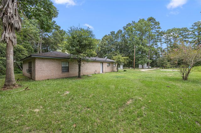 394 County Road 3378, Cleveland, TX 77327