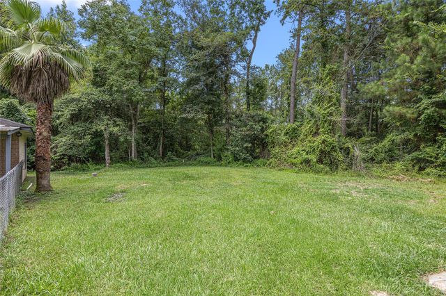 394 County Road 3378, Cleveland, TX 77327