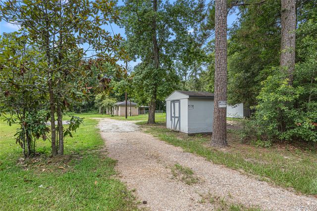 394 County Road 3378, Cleveland, TX 77327