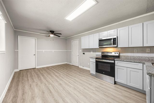 394 County Road 3378, Cleveland, TX 77327