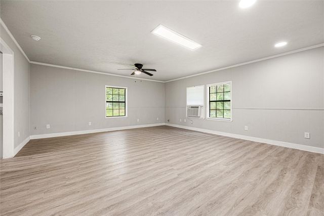 394 County Road 3378, Cleveland, TX 77327