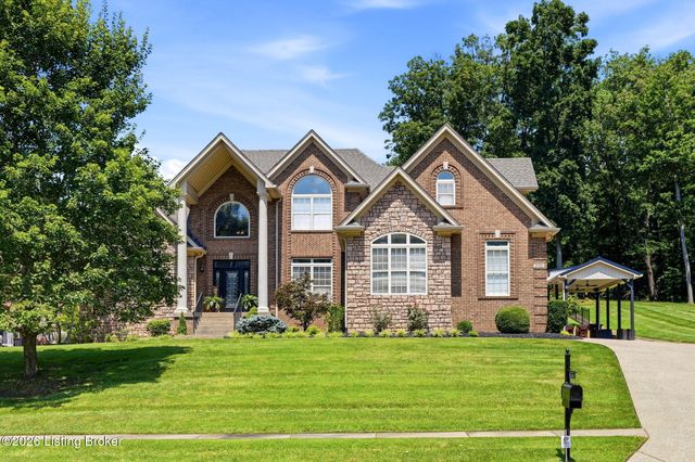 8101 Bella Woods Dr, Louisville, KY 40214
