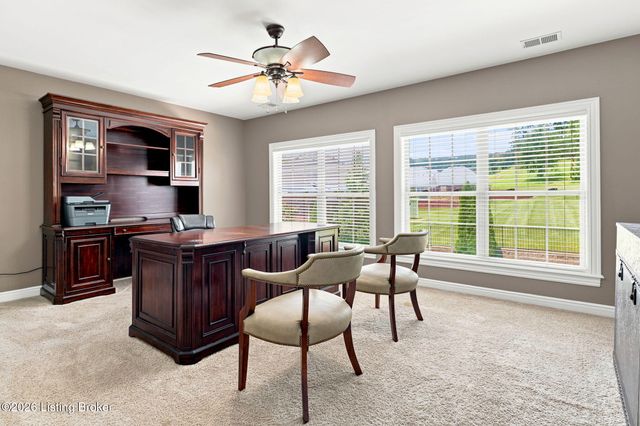 8101 Bella Woods Dr, Louisville, KY 40214