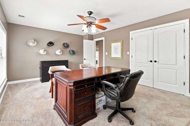 8101 Bella Woods Dr, Louisville, KY 40214