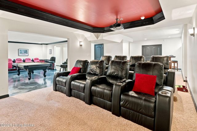 8101 Bella Woods Dr, Louisville, KY 40214