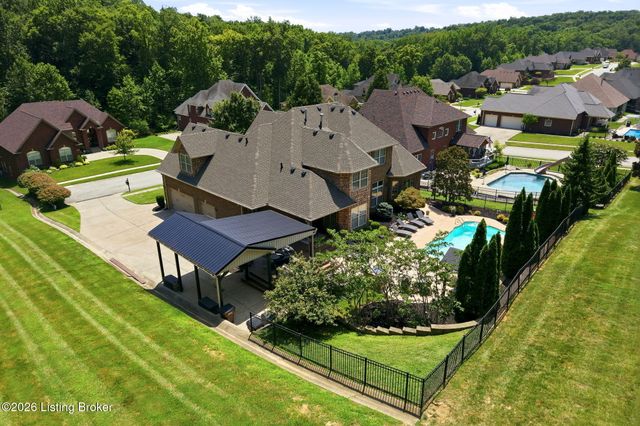 8101 Bella Woods Dr, Louisville, KY 40214