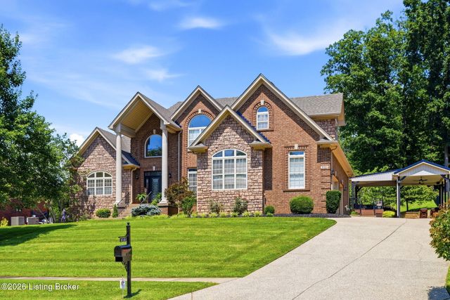 8101 Bella Woods Dr, Louisville, KY 40214
