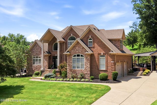 8101 Bella Woods Dr, Louisville, KY 40214