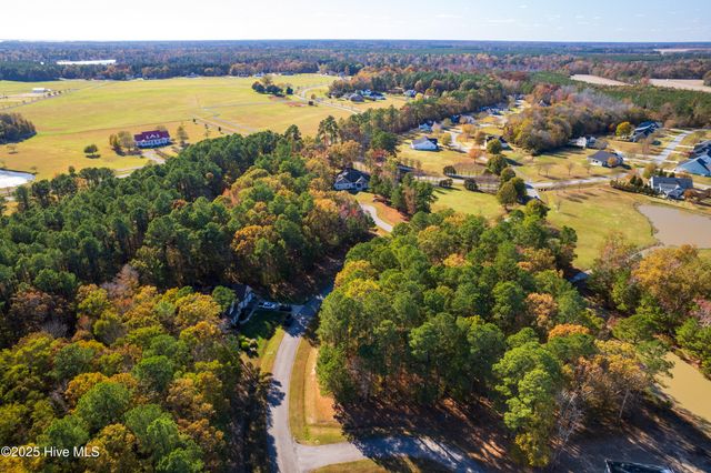 65 Standard Bred Way, Hertford, NC 27944
